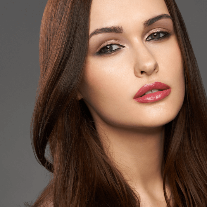Model showcasing flawless skin and radiant lips after using Japanese Nano Refreshing Liquid.